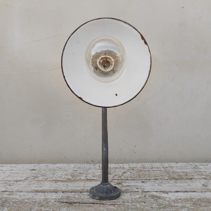 Passa il mouse sull'immagine per ingrandire Lampada industriale vintage da parete ungherese D23,5 - foto 6