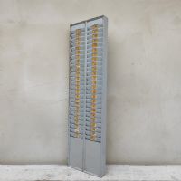 Miniatura dell'articolo Contenitori Casellario portacartellini timbratrice industriale vintage n.398