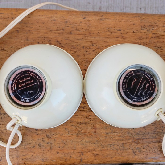 Passa il mouse sull'immagine per ingrandire Immagine dell'articolo Lampade da tavolo Lampade magnetiche da tavolo di Goffredo Reggiani mid-century vintage n.320