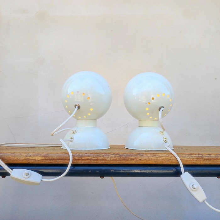 Passa il mouse sull'immagine per ingrandire Immagine dell'articolo Lampade da tavolo Lampade magnetiche da tavolo di Goffredo Reggiani mid-century vintage n.320