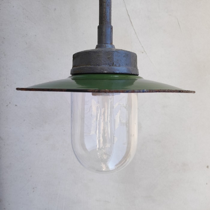 Passa il mouse sull'immagine per ingrandire Lampada industriale da parete ungherese vintage D24 - foto 2