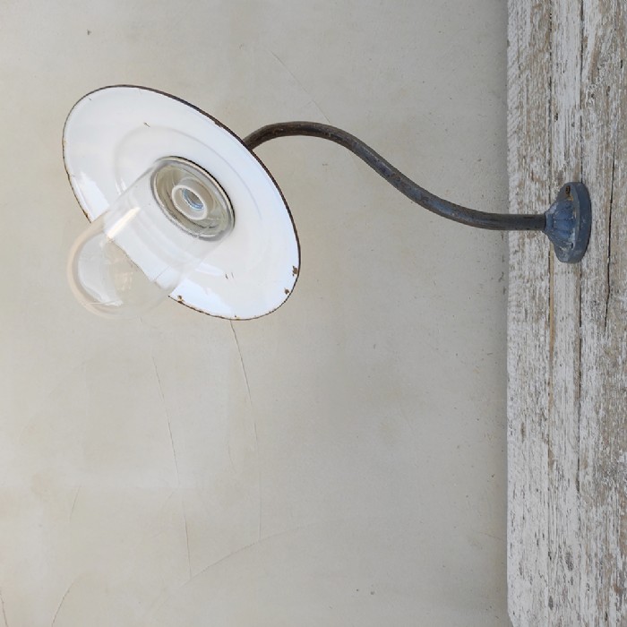 Passa il mouse sull'immagine per ingrandire Lampada industriale vintage da parete ungherese D30,5 - foto 12
