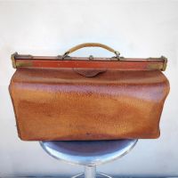 Miniatura dell'articolo Borsa da medico in pelle vintage - Oggetto n.174