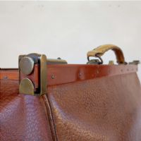 Miniatura dell'articolo Borsa da medico in pelle vintage - Oggetto n.174