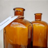 Miniatura dell'articolo Boccetta da farmacista in vetro ambrato 1 Lt vintage - Oggetto n.179