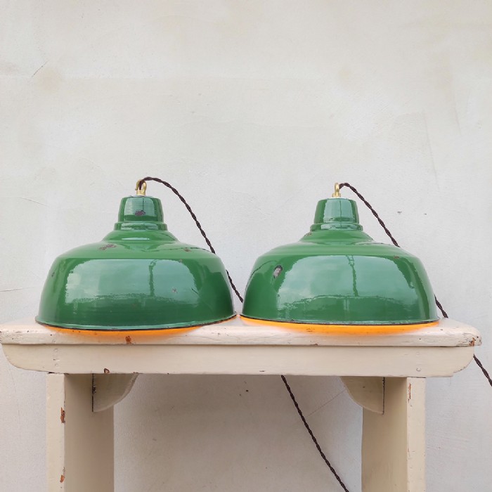 Immagine dell'articolo Lampada industriale a sospensione Lampade (2) industriali a sospensione vintage D31 n.390