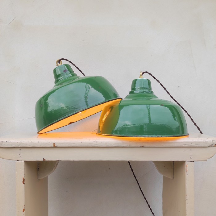 Immagine dell'articolo Lampada industriale a sospensione Lampade (2) industriali a sospensione vintage D31 n.390