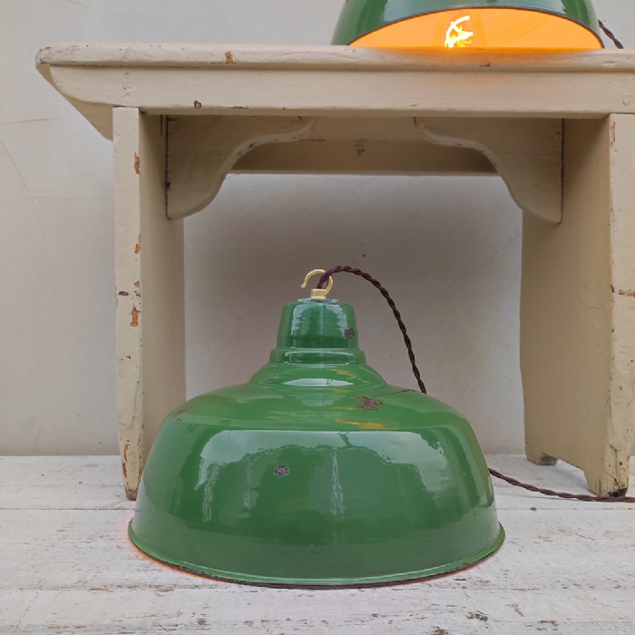 Immagine dell'articolo Lampada industriale a sospensione Lampade (2) industriali a sospensione vintage D31 n.390