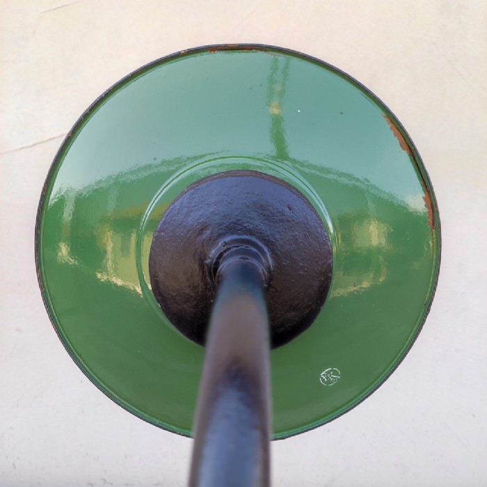 Passa il mouse sull'immagine per ingrandire Lampada industriale da parete ungherese vintage D24 - foto 6
