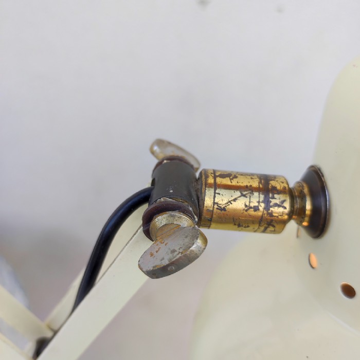 Immagine dell'articolo Lampada da parete Lampada da parete a pantografo vintage n.457