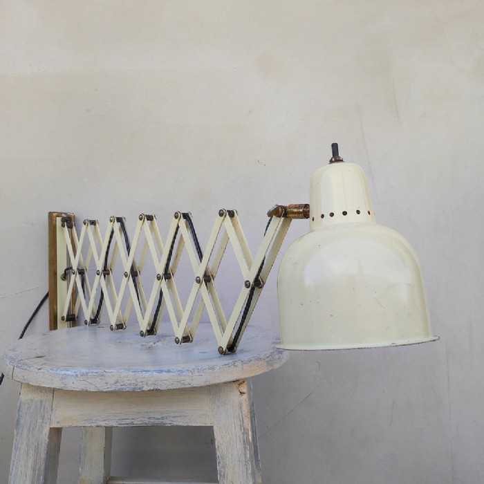 Immagine dell'articolo Lampada da parete Lampada da parete a pantografo vintage n.457