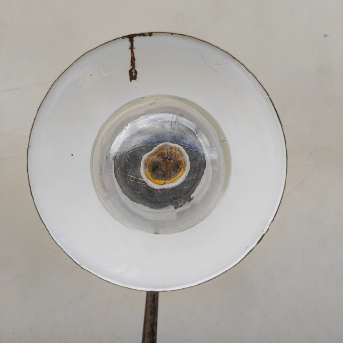 Passa il mouse sull'immagine per ingrandire Lampada industriale da parete ungherese vintage D23 - foto 11