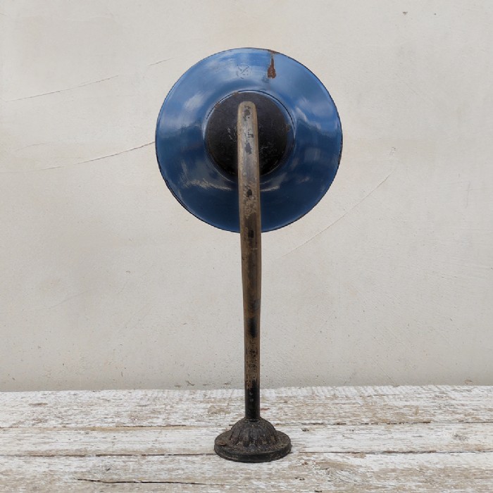 Passa il mouse sull'immagine per ingrandire Lampada industriale da parete ungherese vintage D23 - foto 6