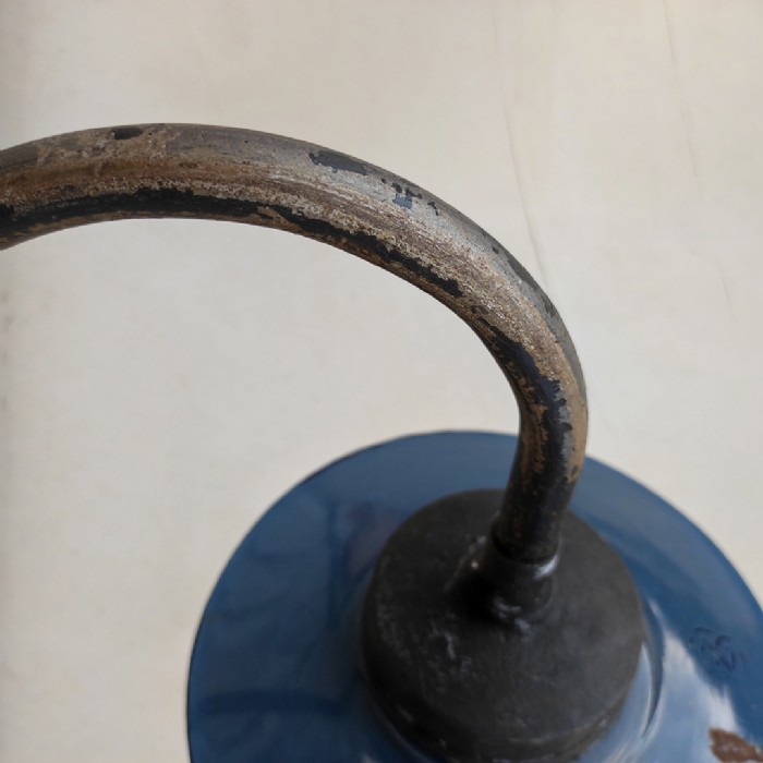 Passa il mouse sull'immagine per ingrandire Lampada industriale da parete ungherese vintage D23 - foto 5