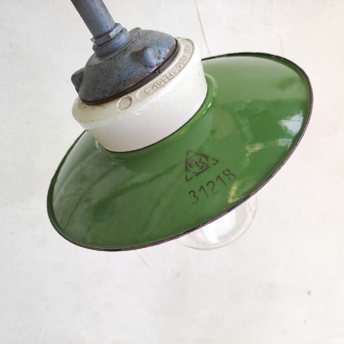Passa il mouse sull'immagine per ingrandire Lampada industriale da parete ungherese vintage D23 - foto 4