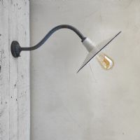 Ingrandisci l'immagine Miniatura dell'articolo Lampada da parete Lampada industriale ungherese da parete vintage n.372