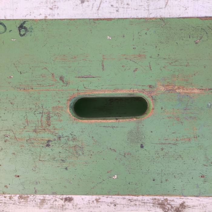 Immagine dell'articolo Sgabello industriale Sgabello industriale in legno vintage n.425