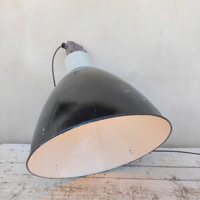 Immagine dell'articolo Lampada industriale a sospensione Lampada industriale a sospensione vintage Elektrosvit D53 n.458