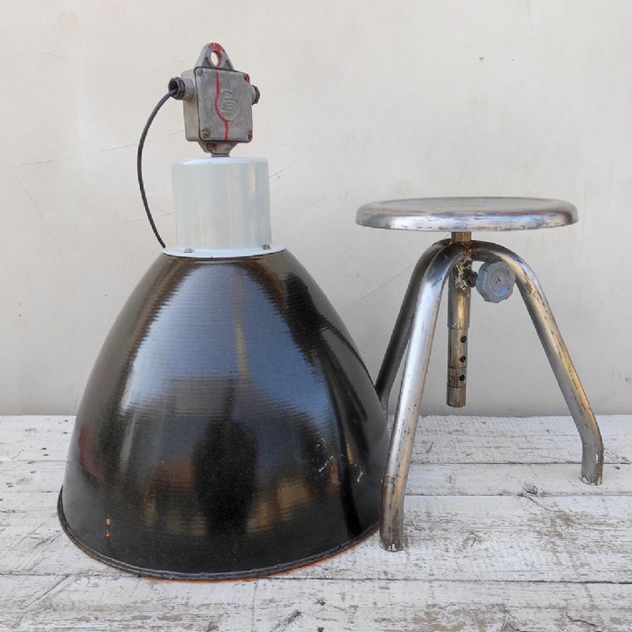 Immagine dell'articolo Lampada industriale a sospensione Lampada industriale a sospensione vintage Elektrosvit D53 n.458