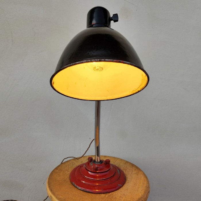 Miniatura dell'articolo Lampada da tavolo industriale Bauhaus AEG anni 20 / 30 Made in Germany - Oggetto n.27
