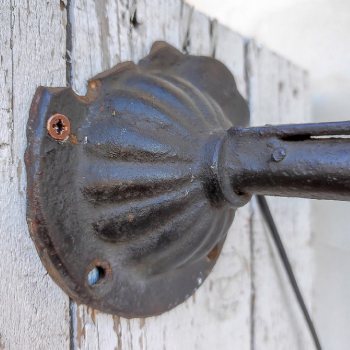 Passa il mouse sull'immagine per ingrandire Immagine dell'articolo Lampada industriale da parete Lampada industriale da parete vintage italiana n.355
