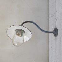 Ingrandisci l'immagine Miniatura dell'articolo Lampada da parete Lampada industriale ungherese da parete vintage n.373