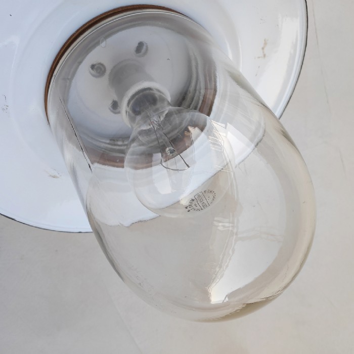 Passa il mouse sull'immagine per ingrandire Immagine dell'articolo Lampada da parete Lampada industriale ungherese da parete vintage n.374