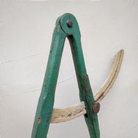 Miniatura dell'articolo Compasso in legno da falegname epoca fine '800 - Oggetto n.185