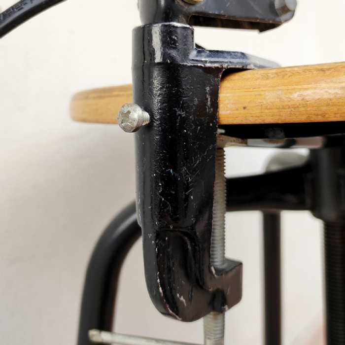 Miniatura dell'articolo Lampada da scrivania Risma Longoni Brevetti - Oggetto n.24