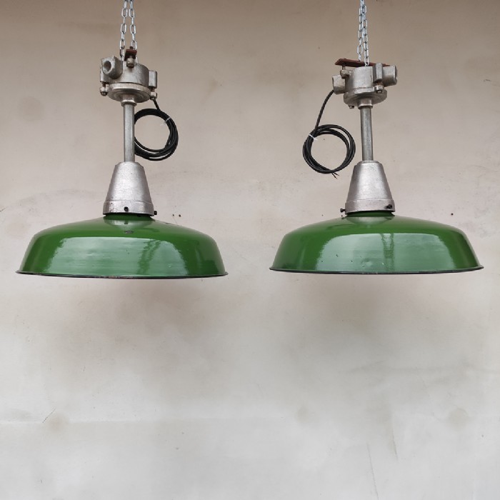 Miniatura dell'articolo Lampada industriale con fissaggio a soffitto vintage - Oggetto n.35