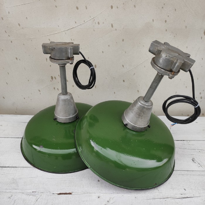 Miniatura dell'articolo Lampada industriale con fissaggio a soffitto vintage - Oggetto n.35