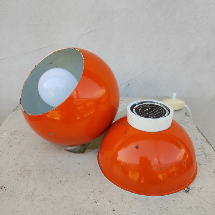 Passa il mouse sull'immagine per ingrandire Immagine dell'articolo Lampada da scrivania  Lampade magnetiche da tavolo di Goffredo Reggiani mid-century vintage n.331