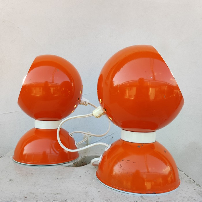 Passa il mouse sull'immagine per ingrandire Immagine dell'articolo Lampada da scrivania  Lampade magnetiche da tavolo di Goffredo Reggiani mid-century vintage n.331
