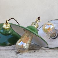 Ingrandisci l'immagine Miniatura dell'articolo Lampada industriale a sospensione Set di lampade industriali a sospensione francesi vintage D19,5 n.332