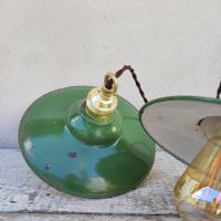 Ingrandisci l'immagine Miniatura dell'articolo Lampada industriale a sospensione Set di lampade industriali a sospensione francesi vintage D19,5 n.332