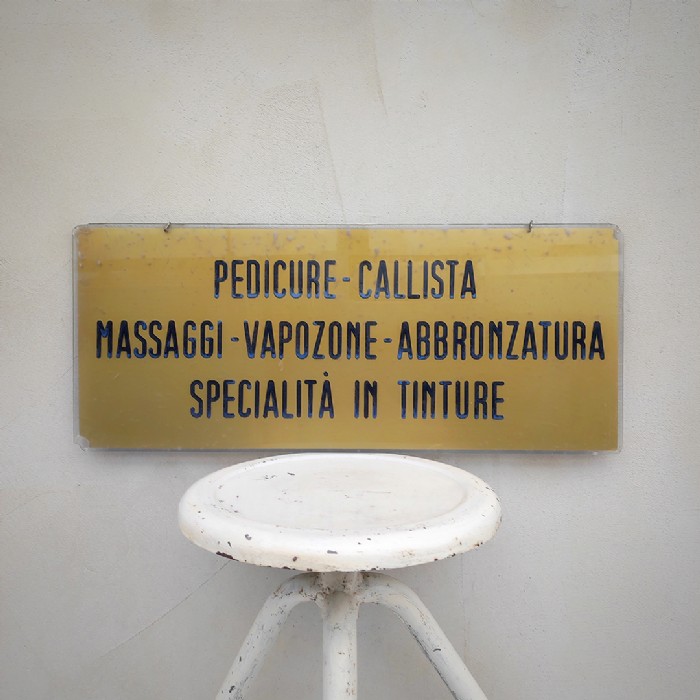 Miniatura dell'articolo Targa commerciale in plastica vintage - Oggetto n.164