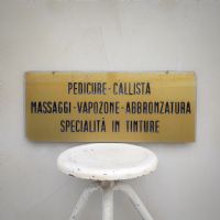 Miniatura dell'articolo Targa commerciale in plastica vintage - Oggetto n.164