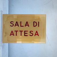 Miniatura dell'articolo Targa vintage bifacciale SALA DI ATTESA - Oggetto n.165