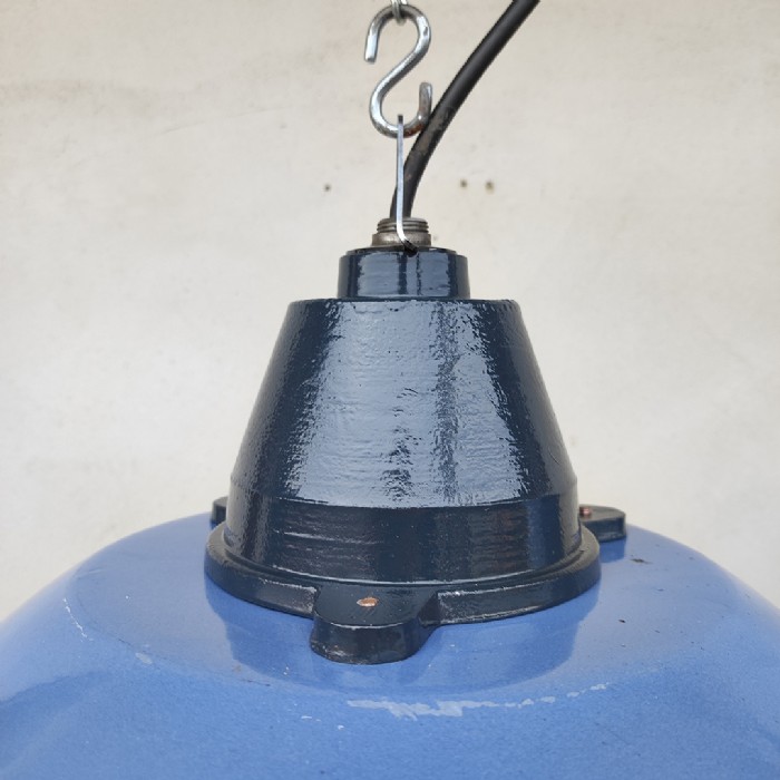 Immagine dell'articolo Lampada industriale a sospensione Lampada industriale a sospensione Ungherese vintage D36 n.426