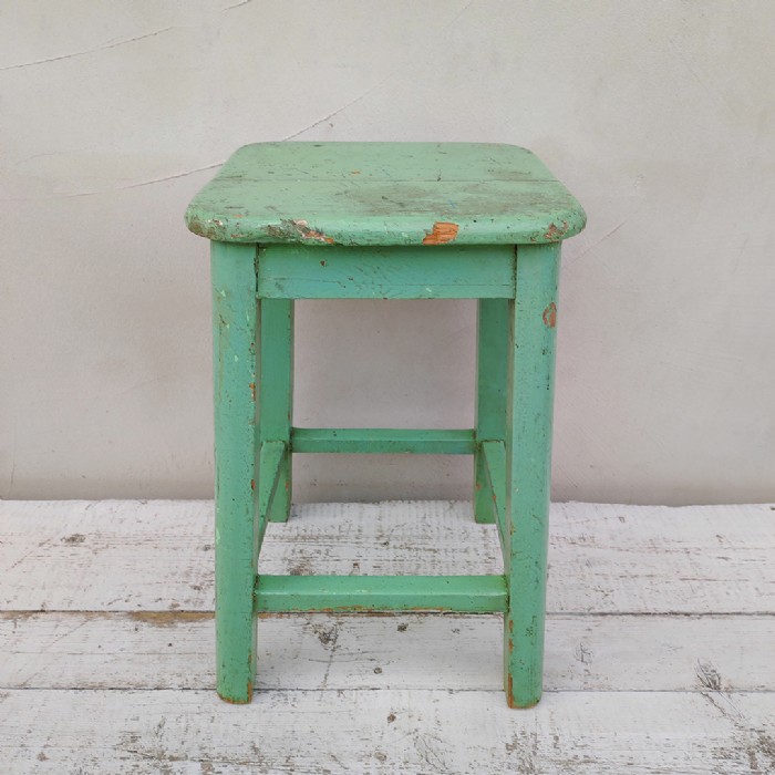 Immagine dell'articolo Sgabello rurale vintage Sgabello rurale di campagna vintage n.427