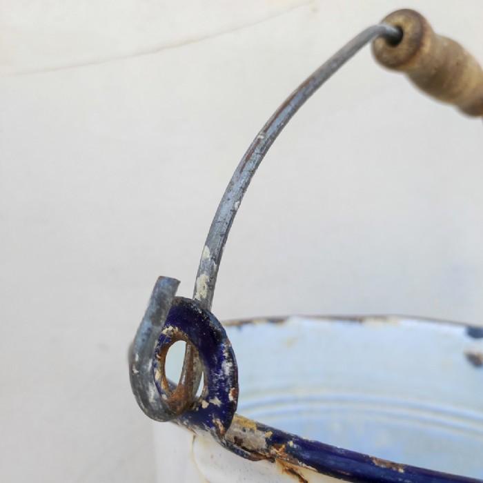 Immagine dell'articolo Contenitori Secchiello smaltato con manico vintage n.473