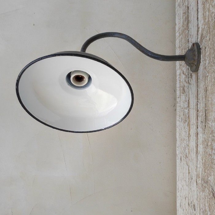 Passa il mouse sull'immagine per ingrandire Lampada industriale da parete ungherese vintage - foto 9