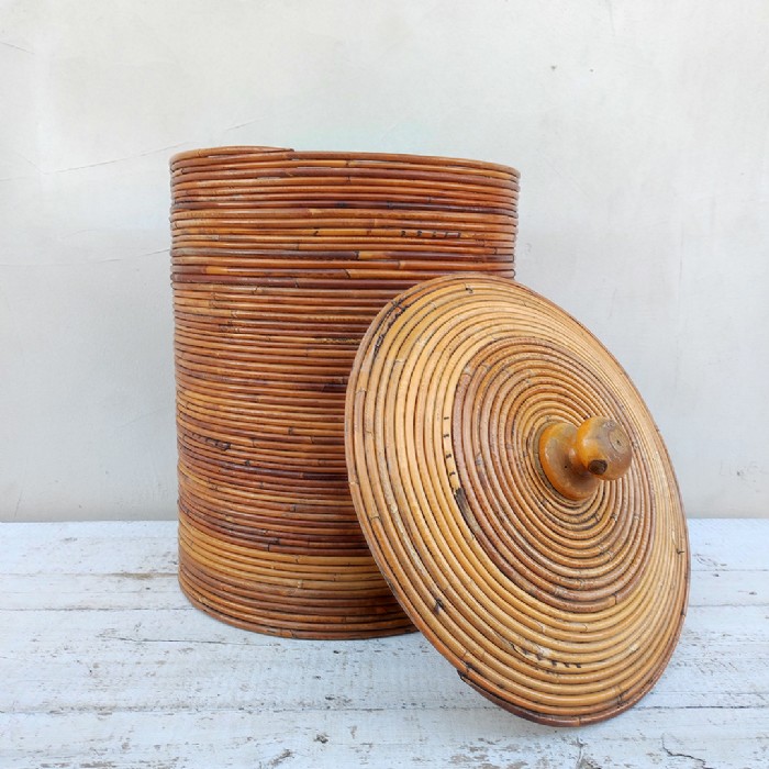 Immagine dell'articolo Contenitori Cesta in vimini mid-century vintage n.407