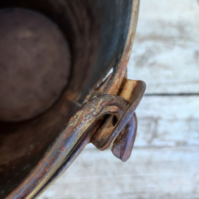 Miniatura dell'articolo Secchiello rurale zincato e rivettato antico - Oggetto n.308