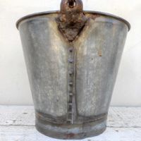Miniatura dell'articolo Secchiello zincato e rivettato antico - Oggetto n.309