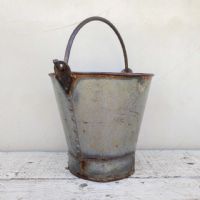 Miniatura dell'articolo Secchiello zincato e rivettato antico - Oggetto n.309