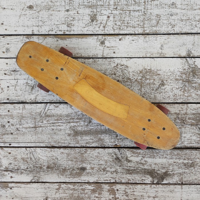 Passa il mouse sull'immagine per ingrandire Immagine dell'articolo Sport Skateboard anni 70 Val2000 vintage n.475