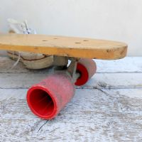 Ingrandisci l'immagine Miniatura dell'articolo Sport Skateboard anni 70 Val2000 vintage n.475