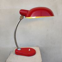 Lampada da scrivania ministeriale Vintage n°NaN di colore Rosso / cromo