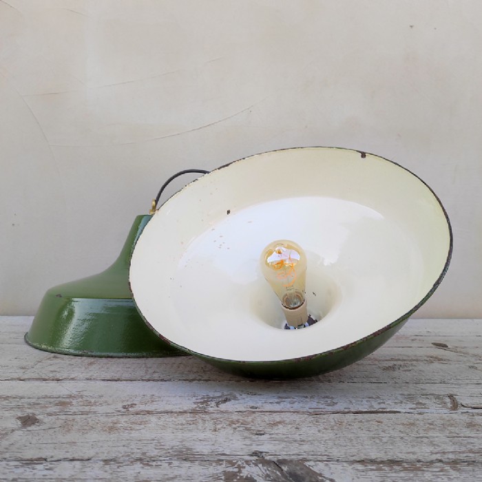 Miniatura dell'articolo Lampada industriale a sospensione bulgara vintage - Oggetto n.254